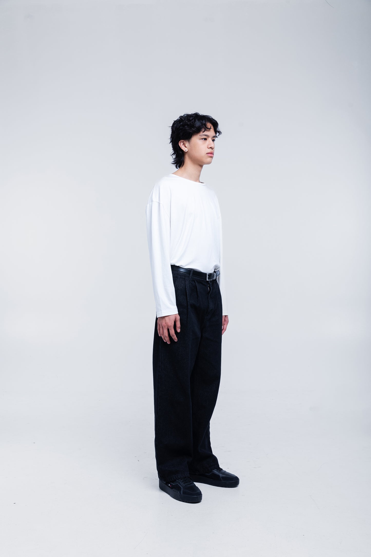 Salvedge Two Tuck Pleaded Denim
